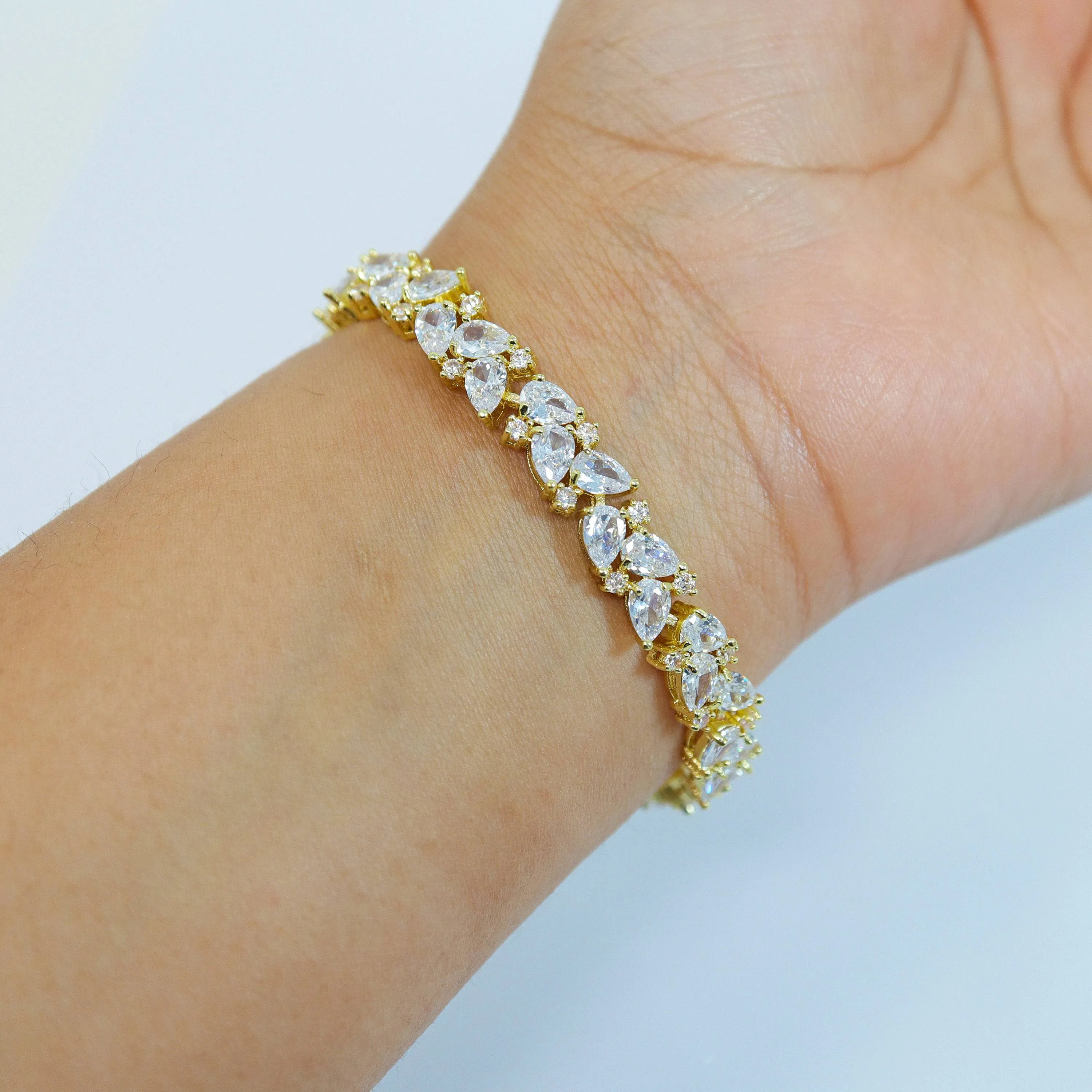 CZ Droplets Bracelet , Diamond Bracelet, Bracelet Femme, Wedding Bracelet, Bridesmaid Gift, Bride Bracelet, Bridal Bracelet.