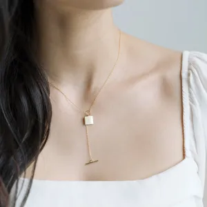 Gwyneth Toggle Necklace