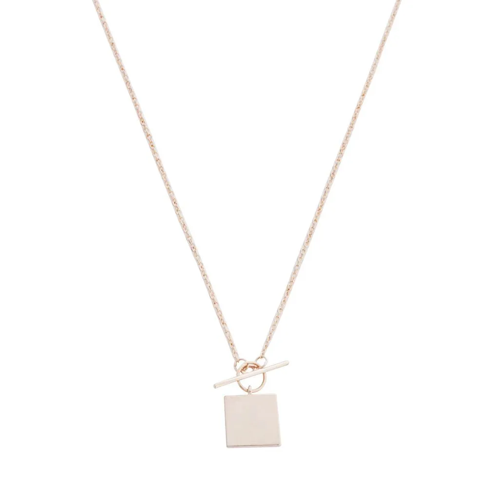 Gwyneth Toggle Necklace