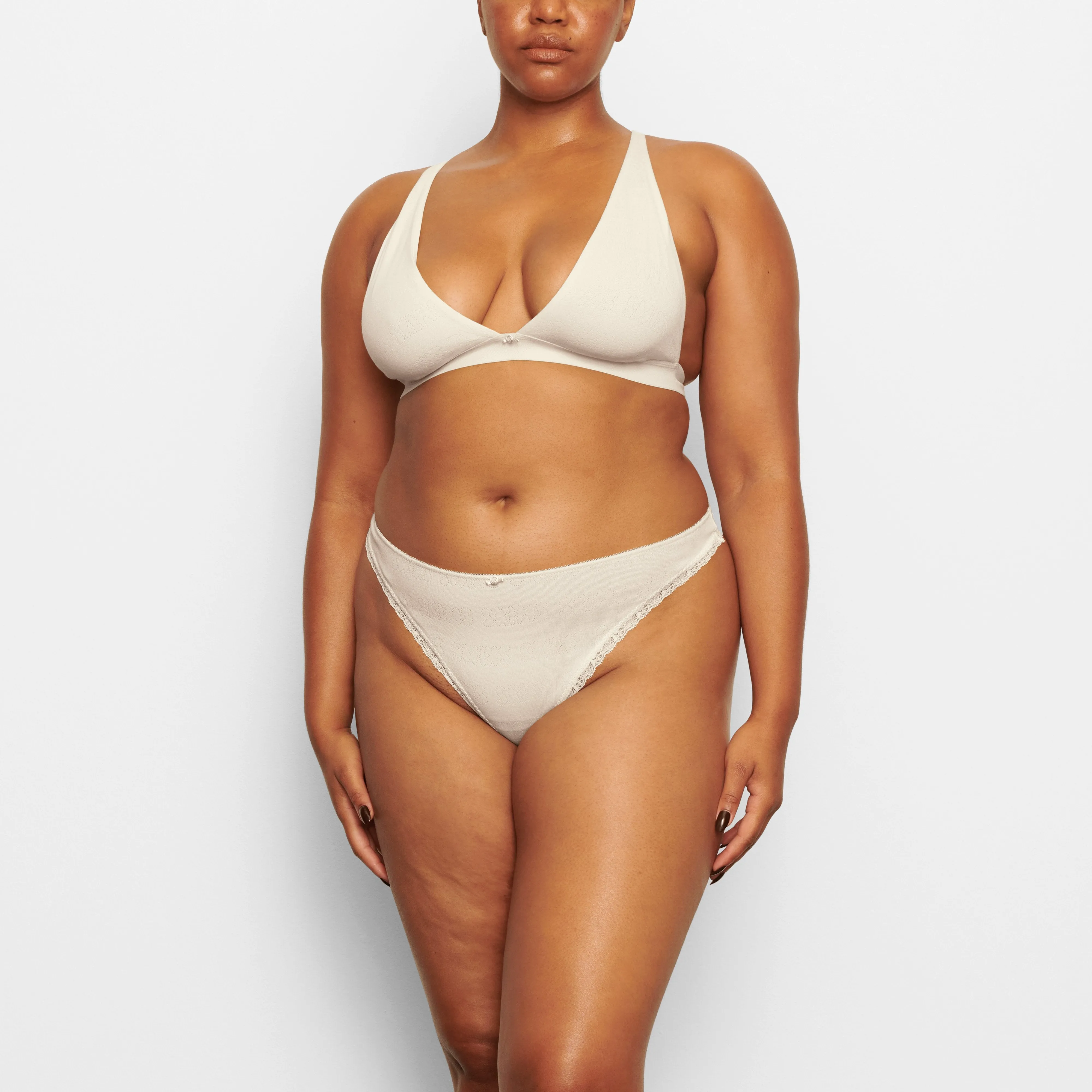 LACE POINTELLE THONG | BONE