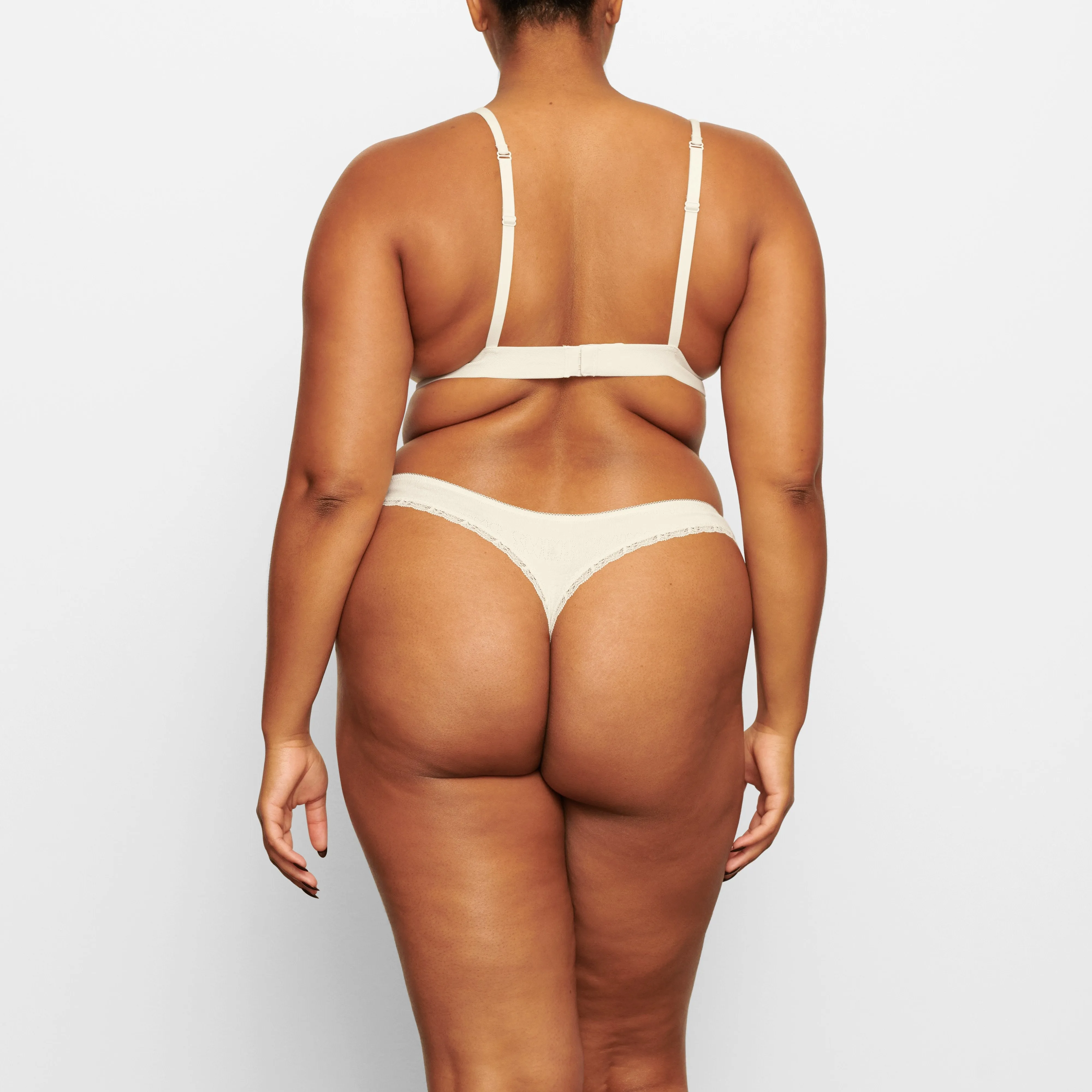 LACE POINTELLE THONG | BONE