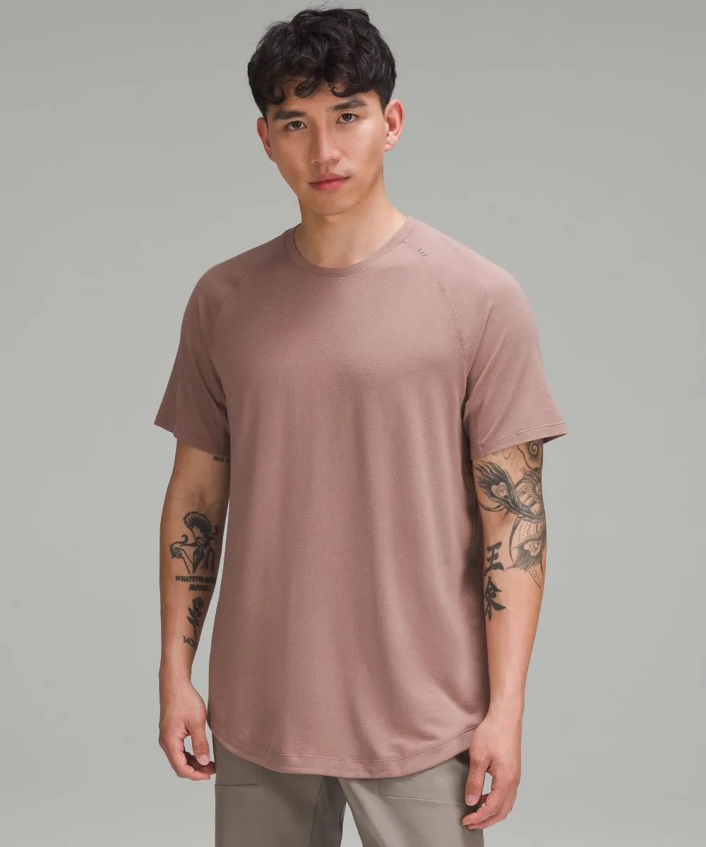 Lululemon T-shirt, rose