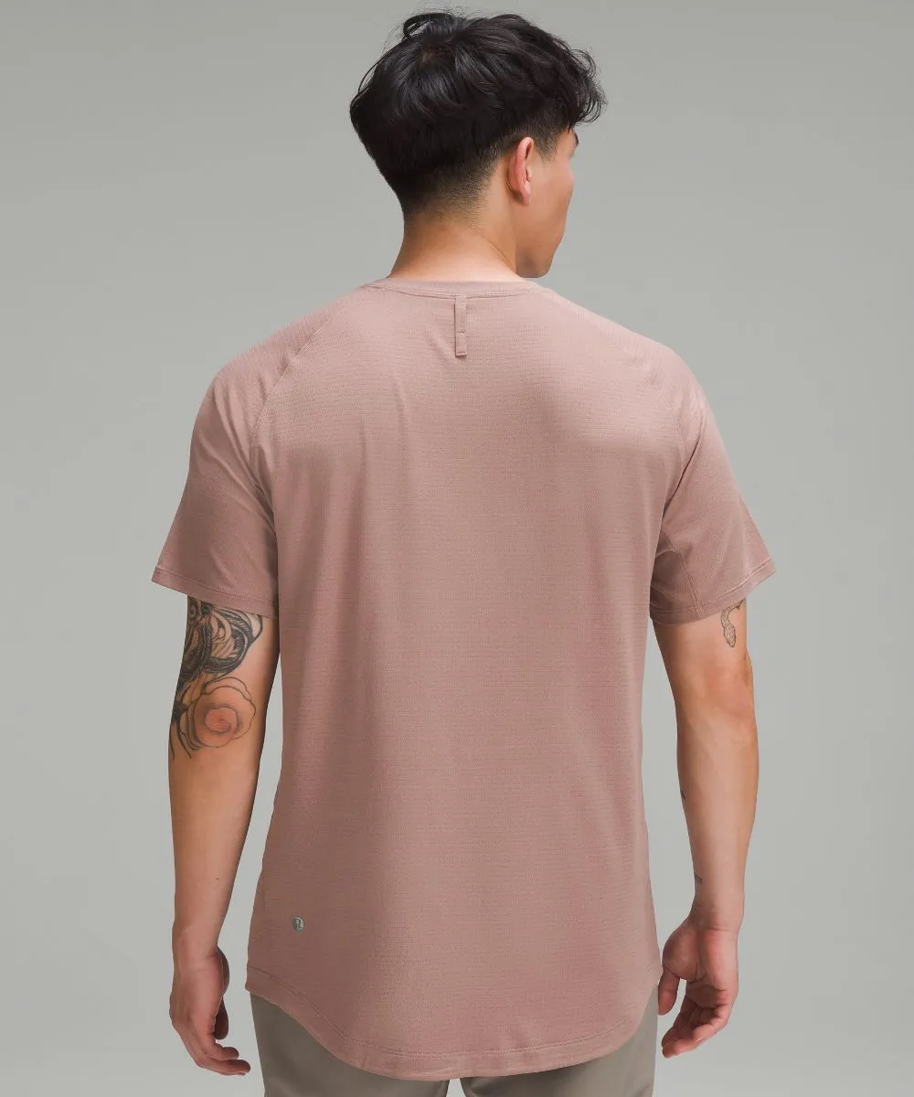 Lululemon T-shirt, rose