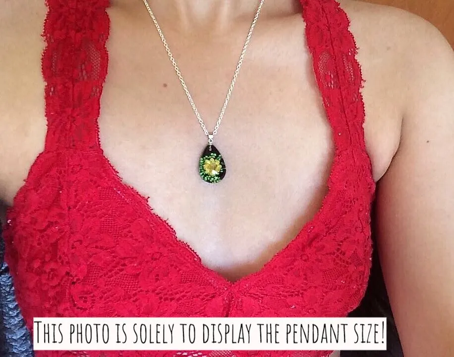 (On Sale!) Sunflower Real Flower Necklaces